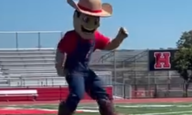Hollister High School, habalers hank, school mascot